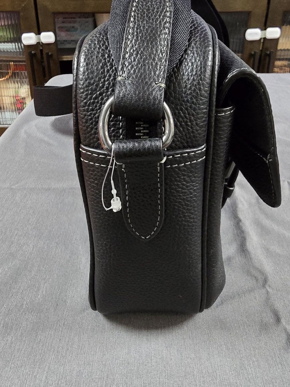 COACH New York Black Leather Men's Crossbody Bag - Picture 9 of 10